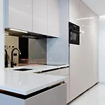 Sunhill Luxury - Castle District - Free Parking Apartament *